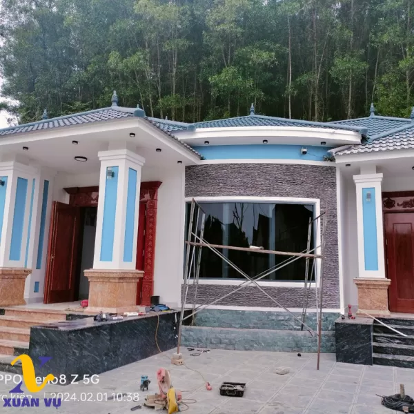 cong-trinh-nha-thai-kinh-uon-10-ly-mau-xam-khoi